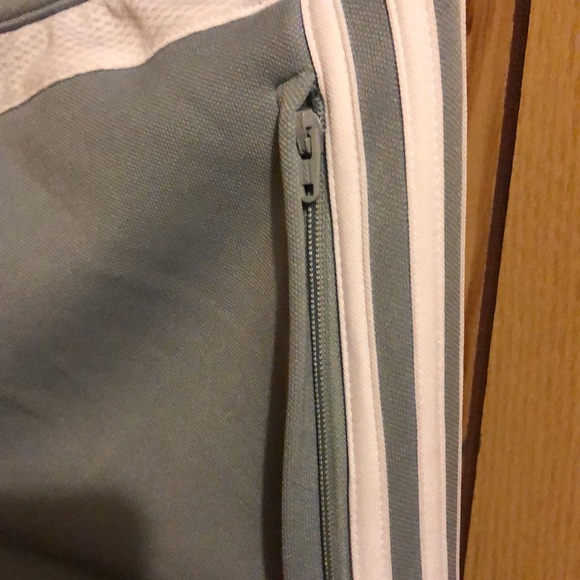 Youth Adidas climacool pants - Picture 7 of 7